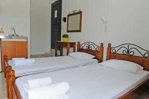 Twin Room with Balcony, Morfeas Rooms & Apartments | Studios in Milos | Rooms Milos | Milos Accommodation | Milos | Cyclades | Greece